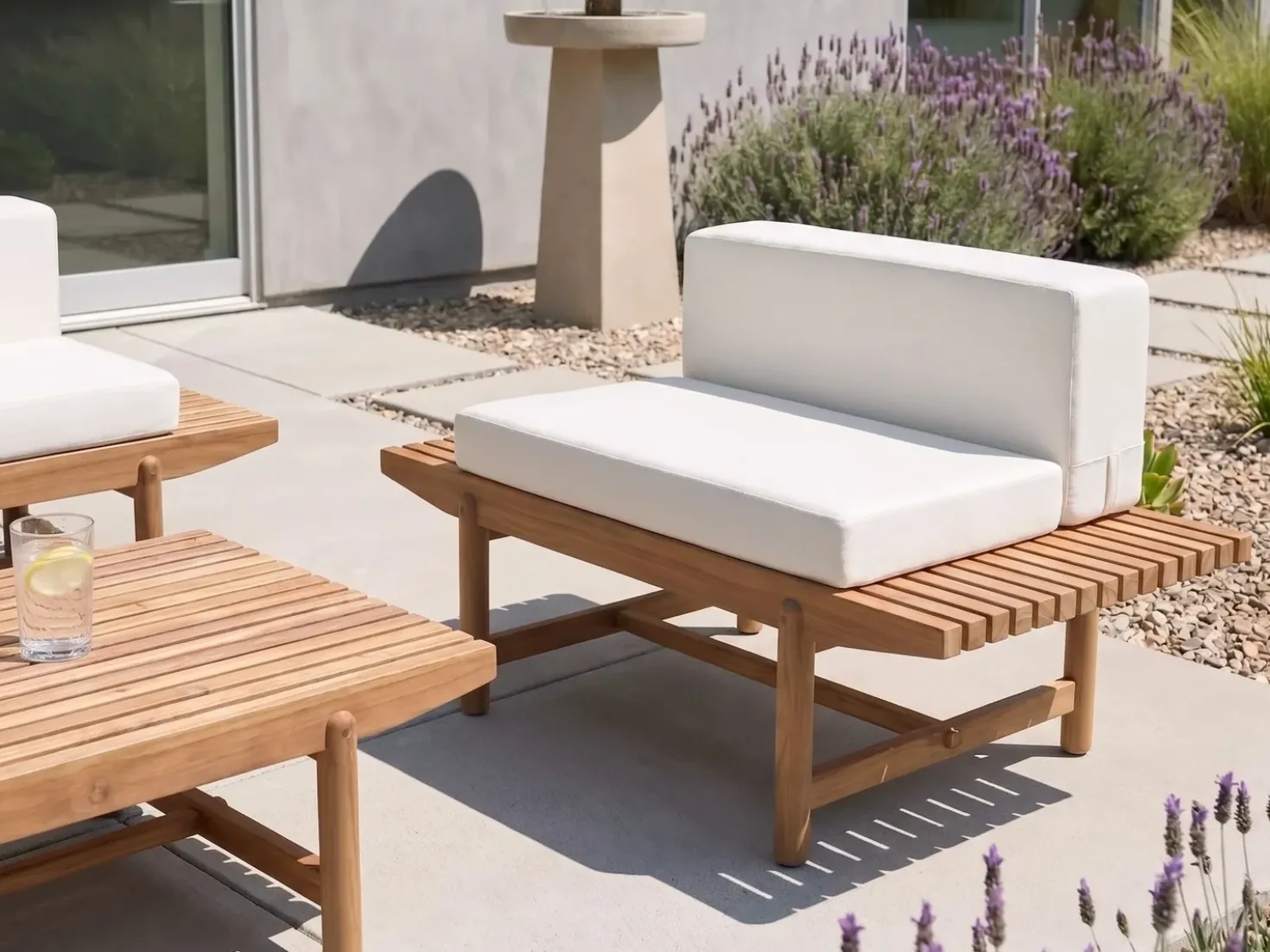 Panca da giardino con cuscino GIAVENO 135 cm Legno d'acacia Bianco sporco