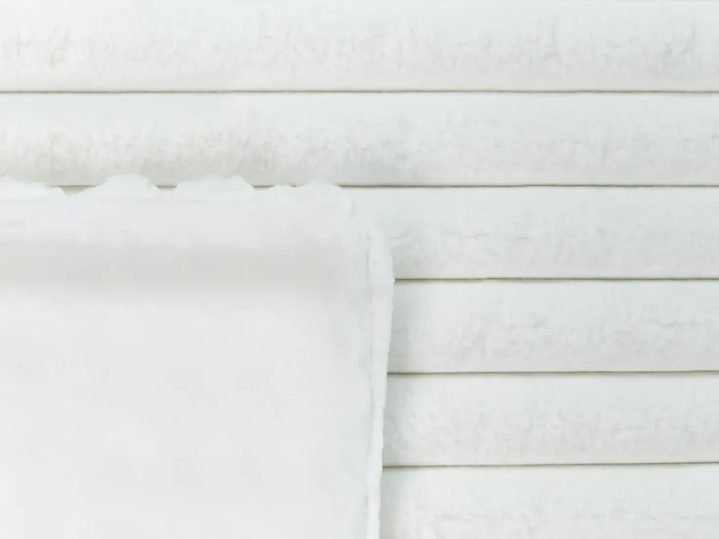 Piumone RAKYA Finta pelliccia 150 x 200 cm Bianco