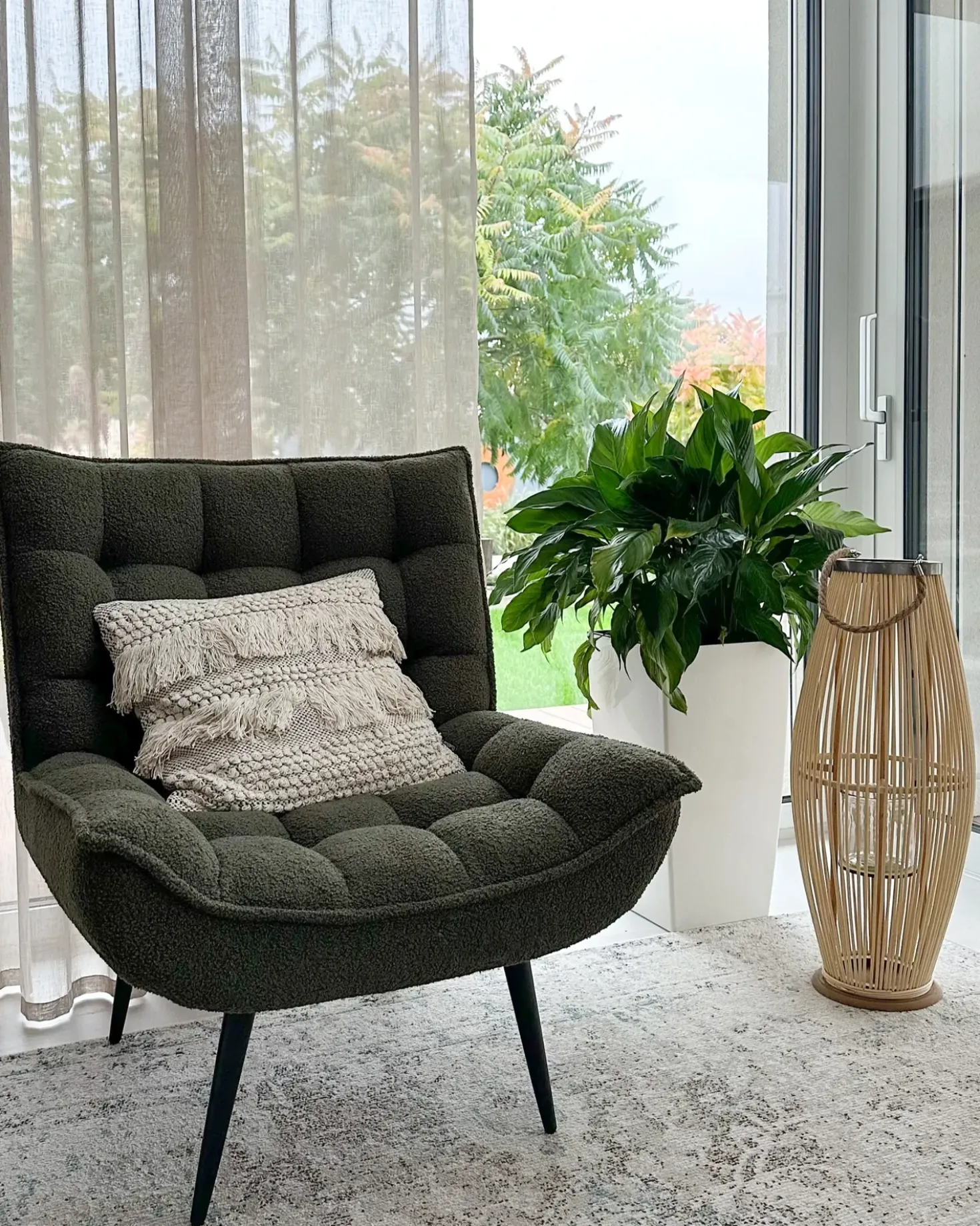 Poltrona ALVESTA Bouclé Verde scuro