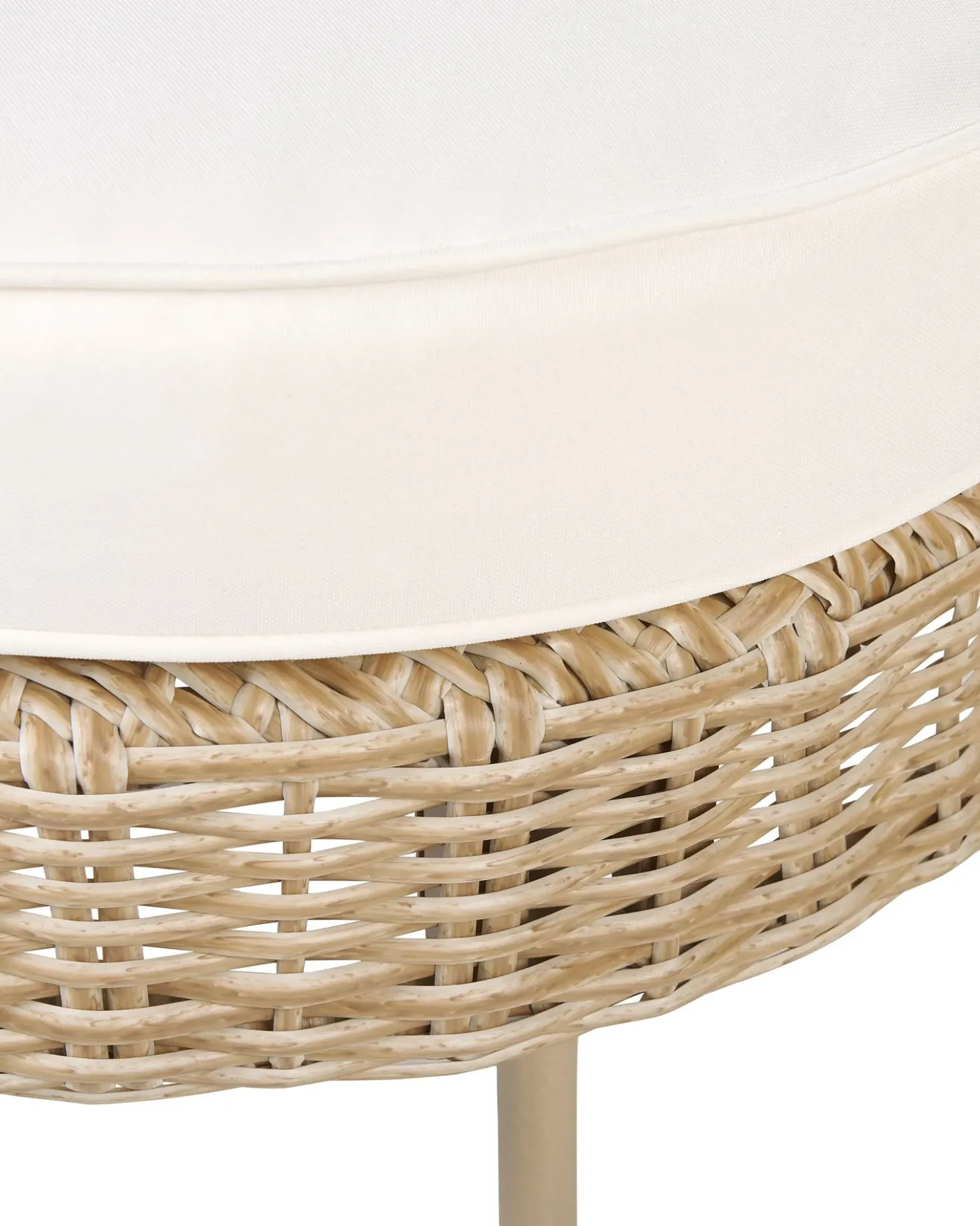 Poltrona da giardino con ottomana ARCILLE Rattan sintetico (PE) Naturale
