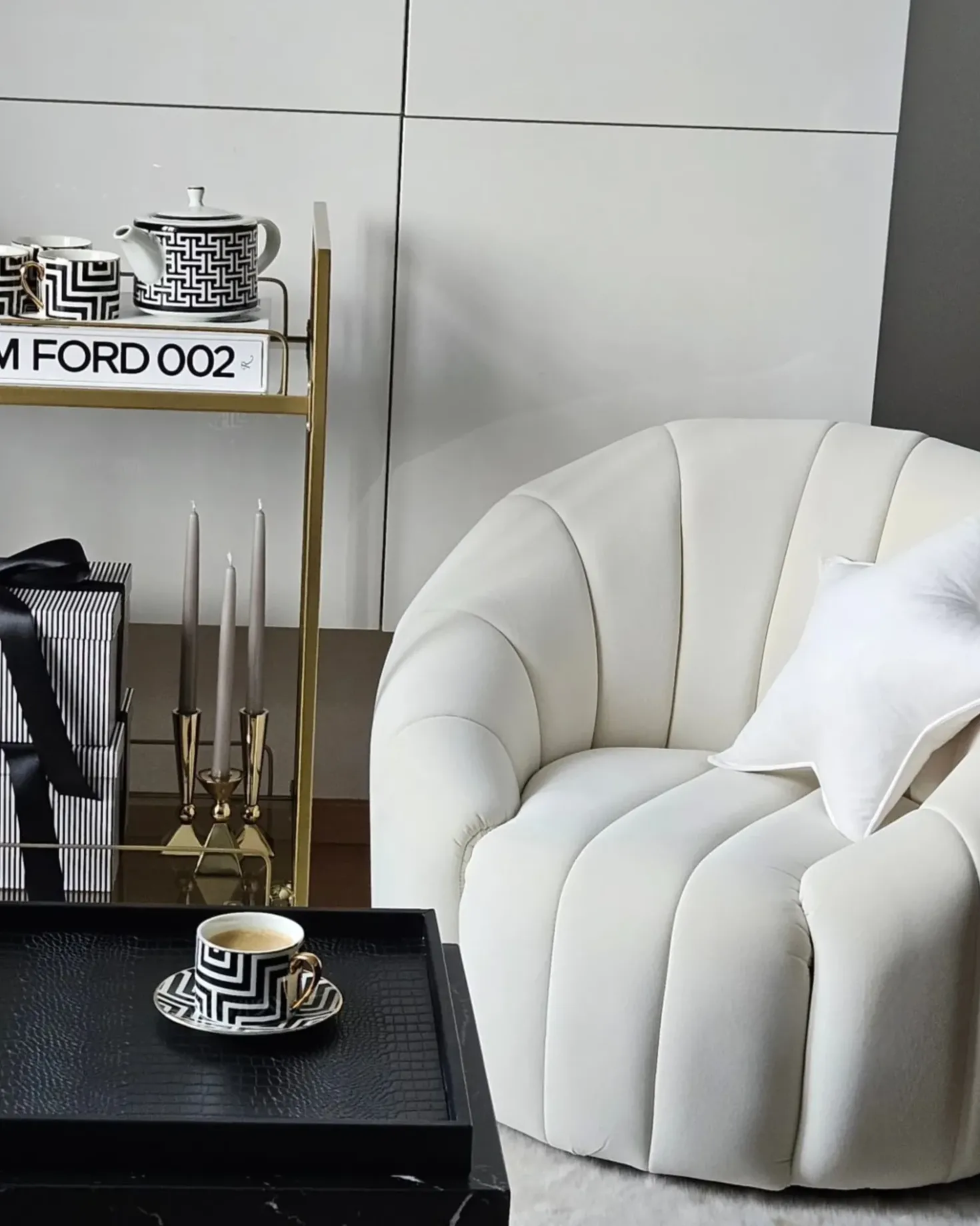 Poltrona MALUNG Velluto Bianco sporco