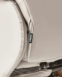 Poltrona massaggiante RELAXPRO con poggiapiedi Pelle sintetica Beige chiaro