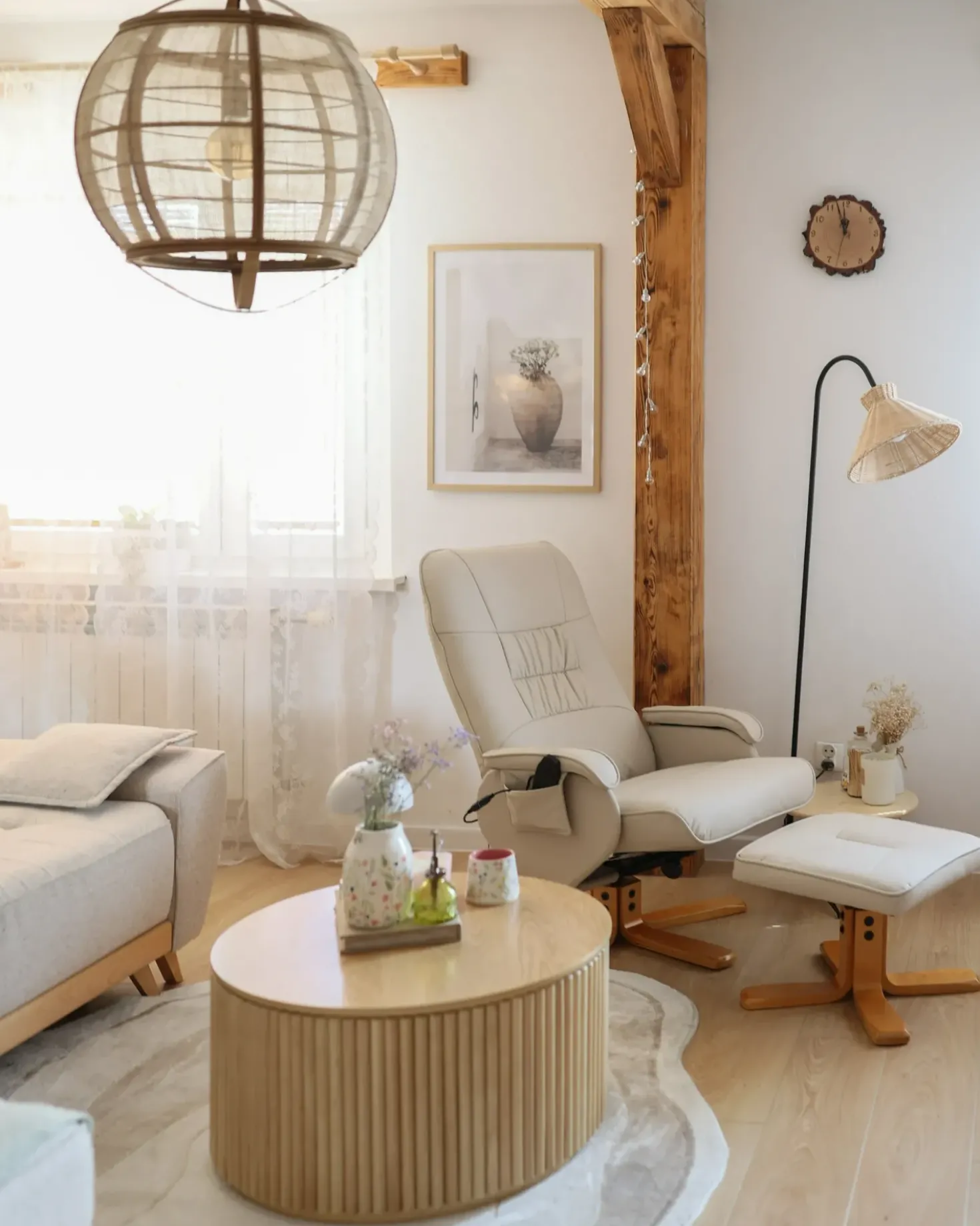 Poltrona massaggiante RELAXPRO con poggiapiedi Pelle sintetica Beige chiaro
