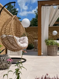 Poltrona sospesa con supporto da pavimento ARSITA Rattan sintetico (PE) Naturale
