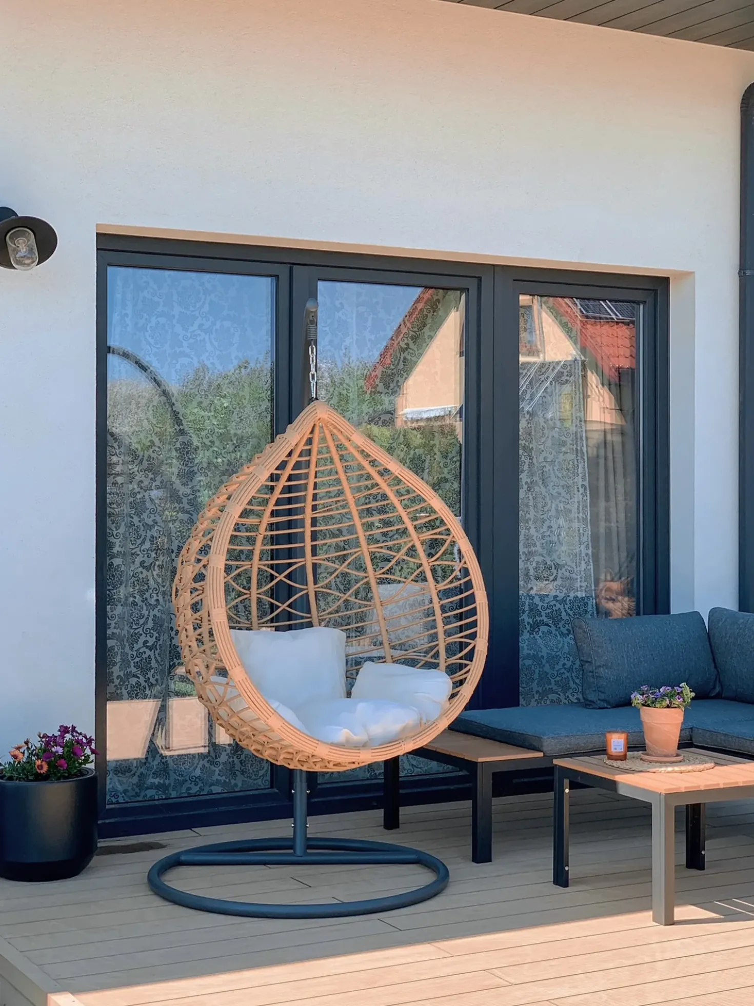 Poltrona sospesa con supporto da pavimento ARSITA Rattan sintetico (PE) Naturale