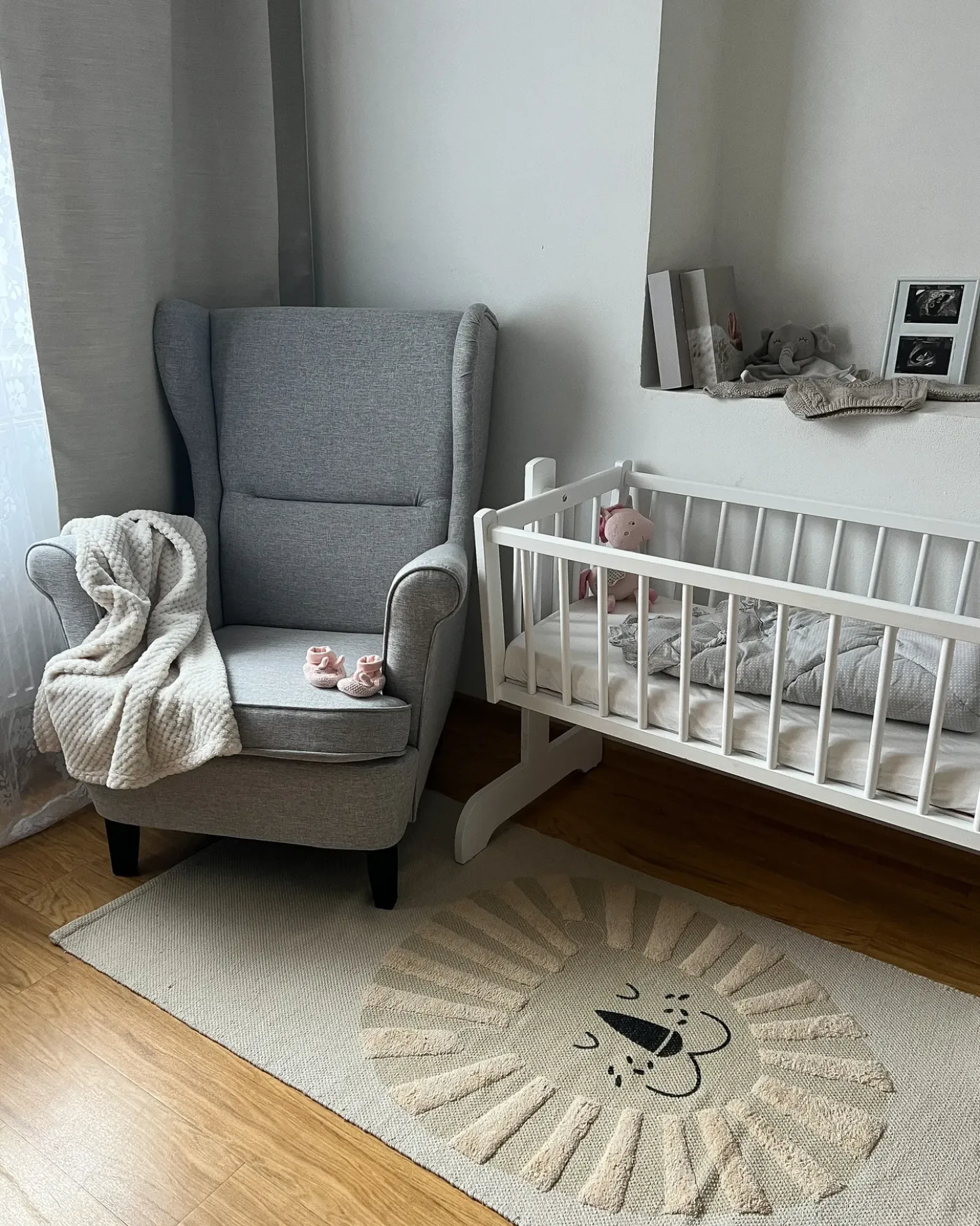 Poltrona Wingback ABSON Tessuto Grigio