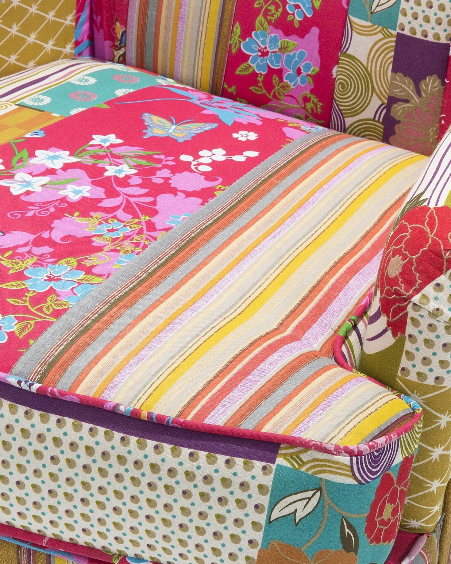 Poltrona Wingback MOLDE Tessuto Fucsia