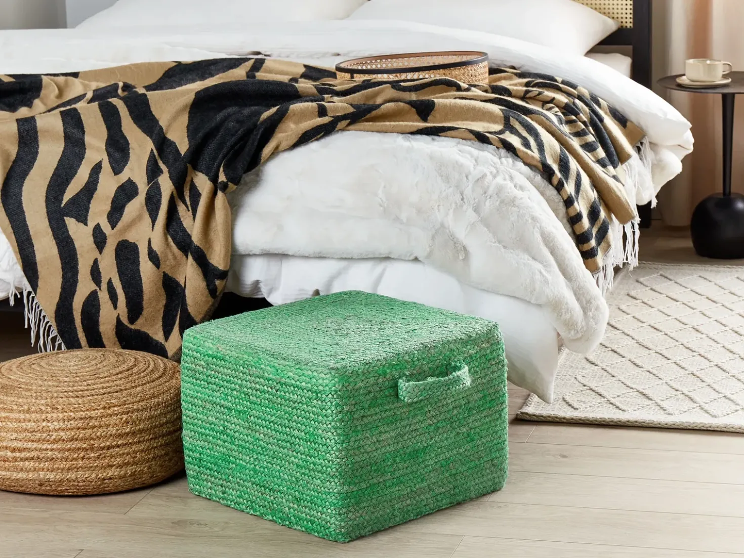 Pouf DHADAR Iuta Verde