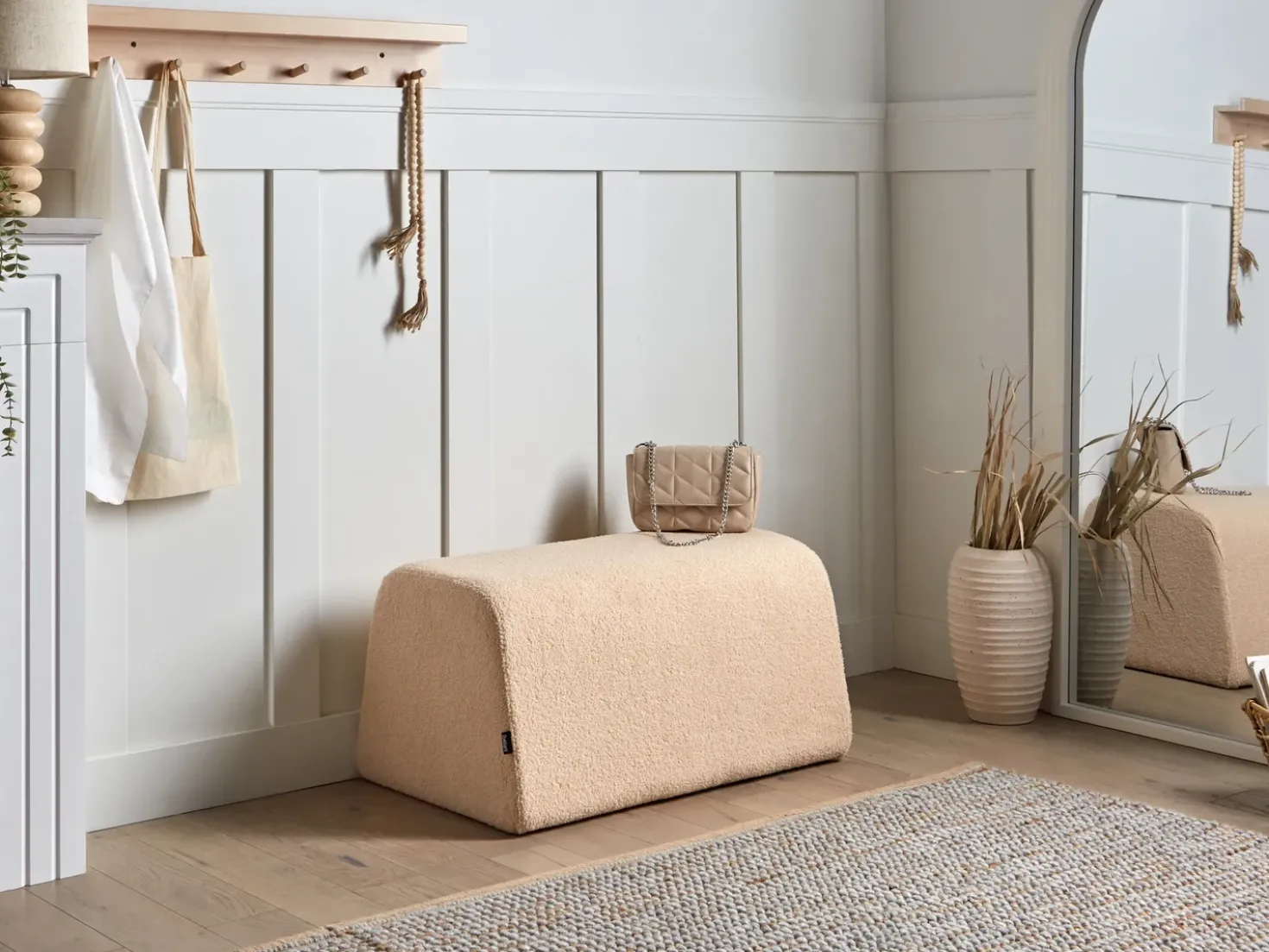 Pouf SINCLAIR Bouclé Beige