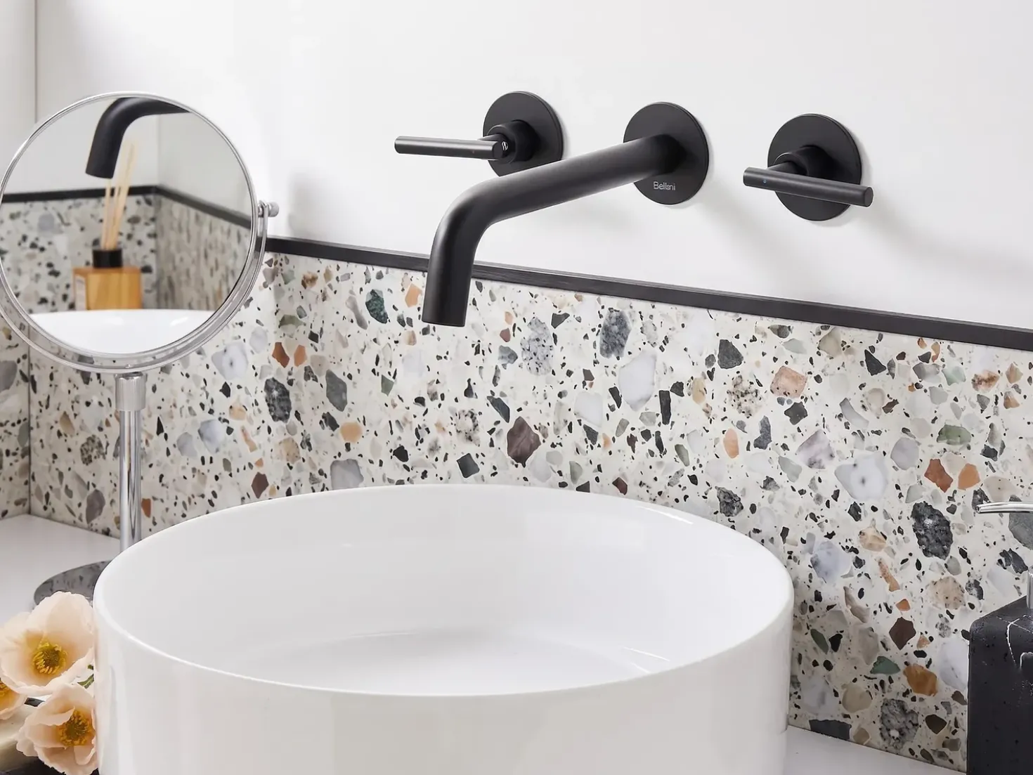 rubinetto miscelatore da parete per lavabo ISHINCA Ottone Nero