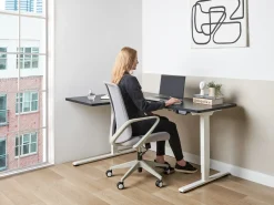 Scrivania angolare regolabile elettricamente DESTINES Nero/Bianco 160 cm 109 cm Lato Sinistro