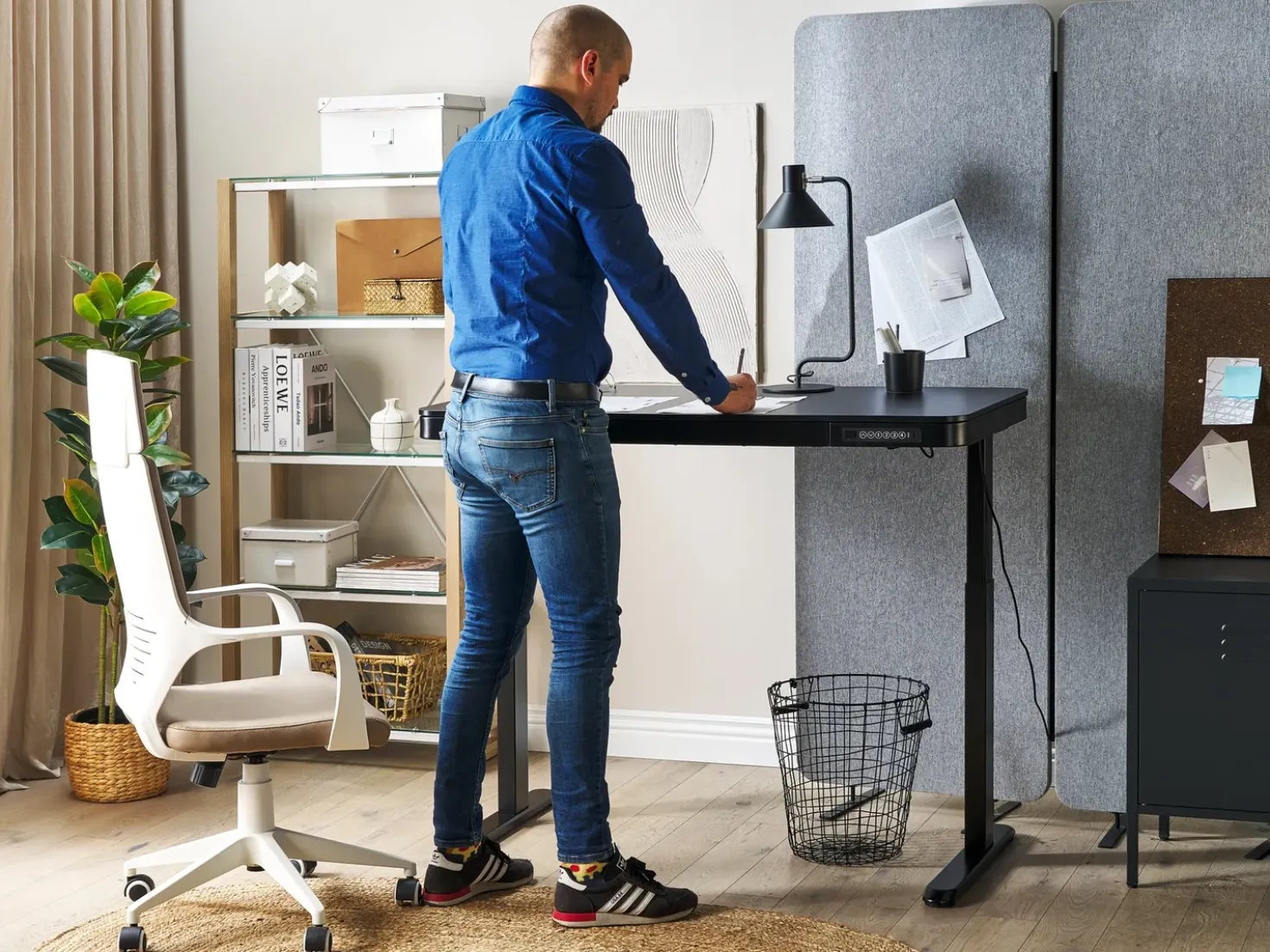 Scrivania elettrica regolabile in altezza KENLY Nero 120 cm 60 cm con porta USB