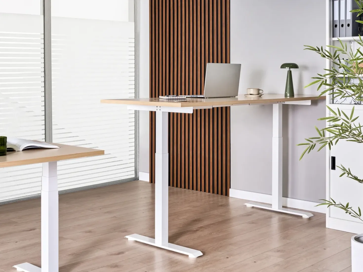 Scrivania elettrica regolabile in altezza DESTINES Marrone chiaro/Bianco 180 cm 72 cm