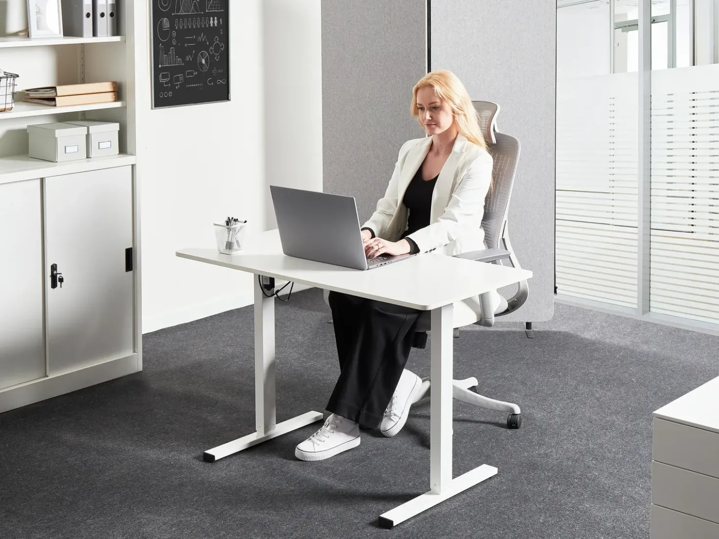 Scrivania elettrica regolabile in altezza TAVARES Bianco 120 cm 60 cm