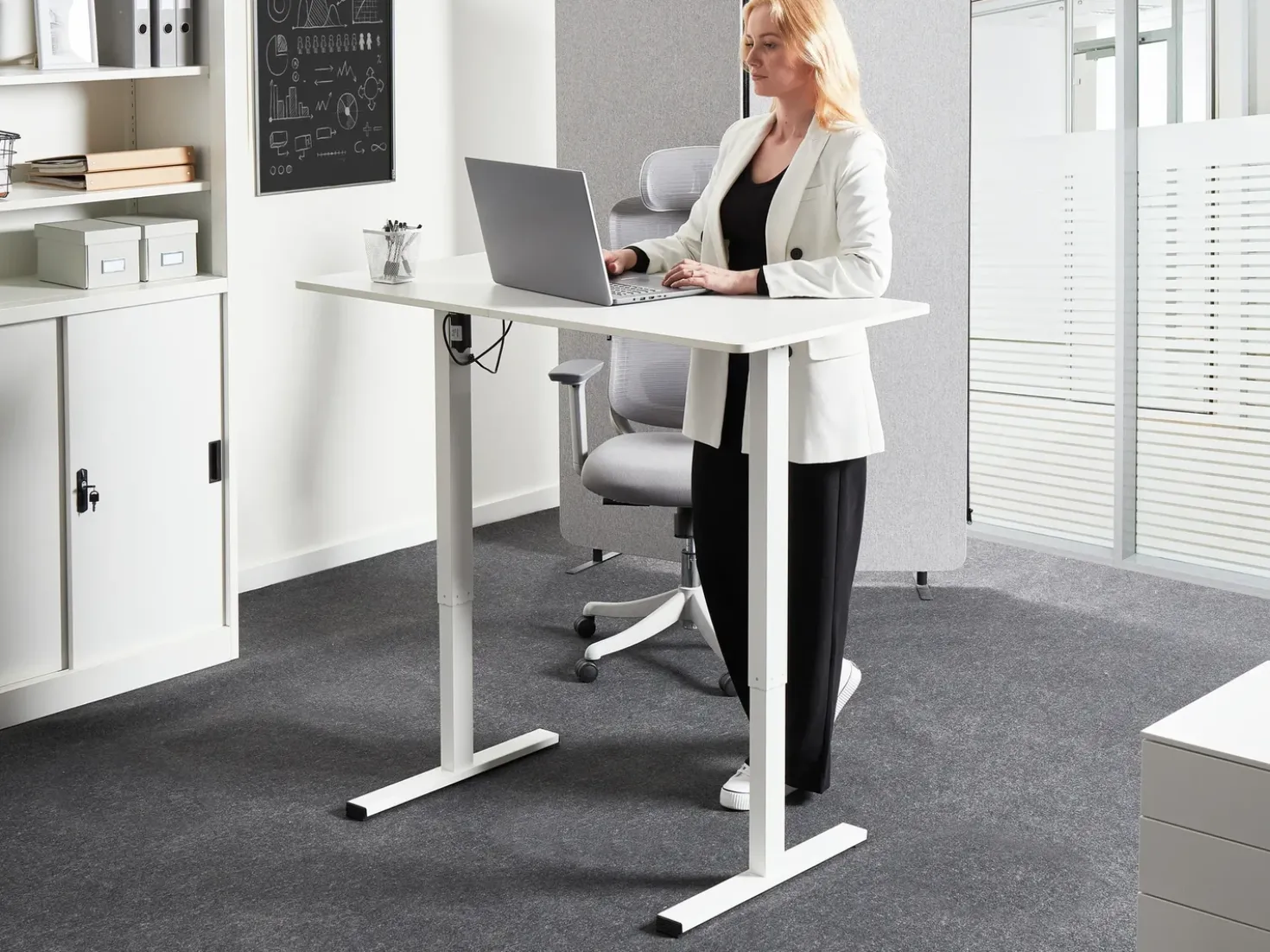 Scrivania elettrica regolabile in altezza TAVARES Bianco 120 cm 60 cm