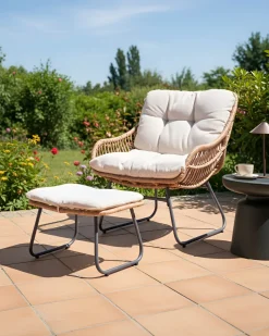 Sedia da giardino MESTRE con poggiapiedi Rattan sintetico (PE) Beige chiaro
