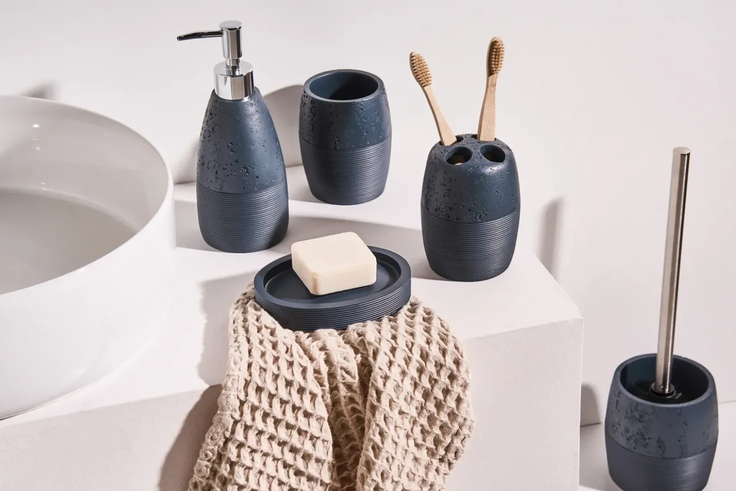 Set da 5 accessori per il bagno YARAPA Blu scuro