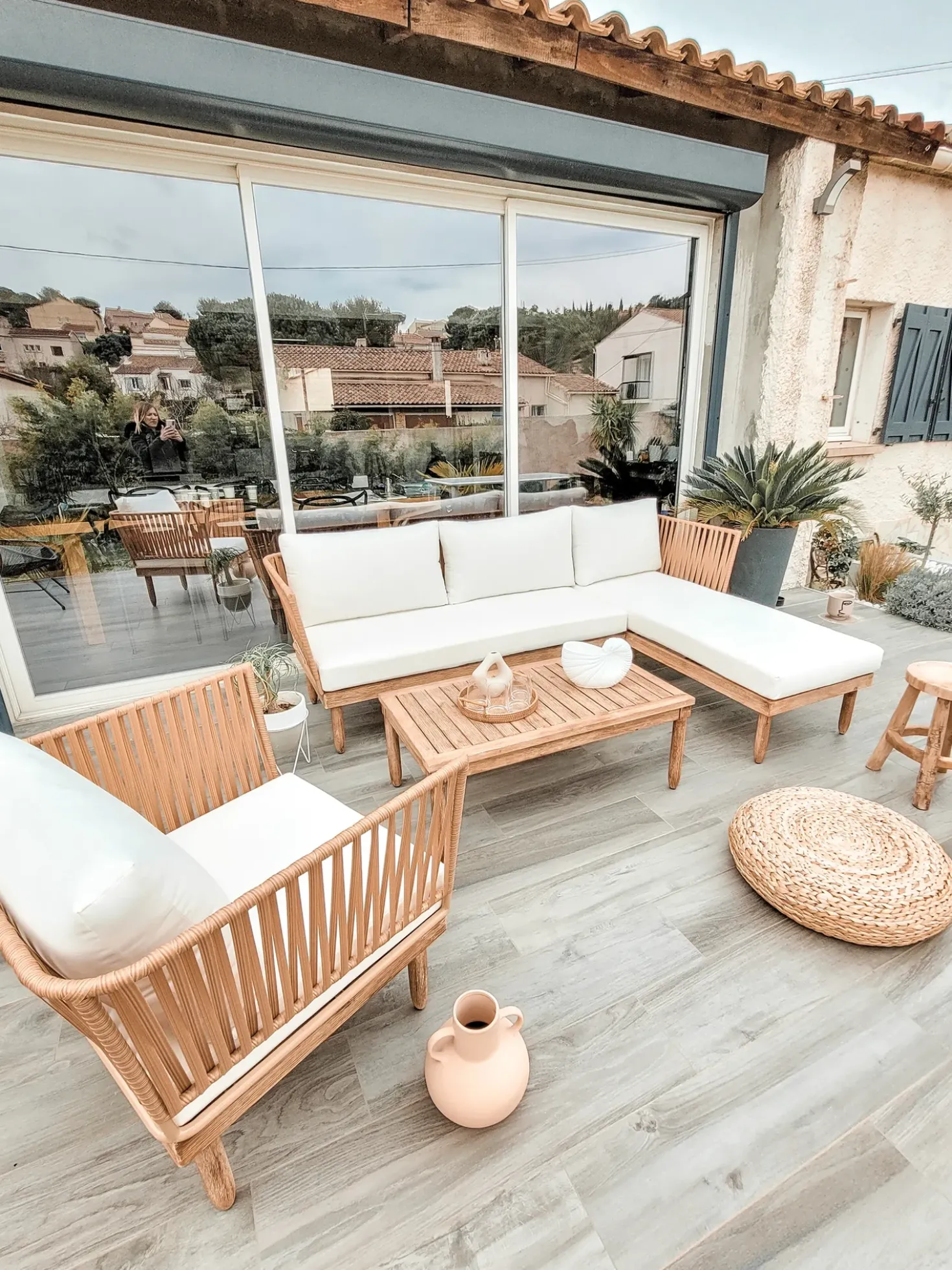 Set da giardino con tavolo 4 posti CREMONA Lato destro Legno d'acacia Bianco sporco