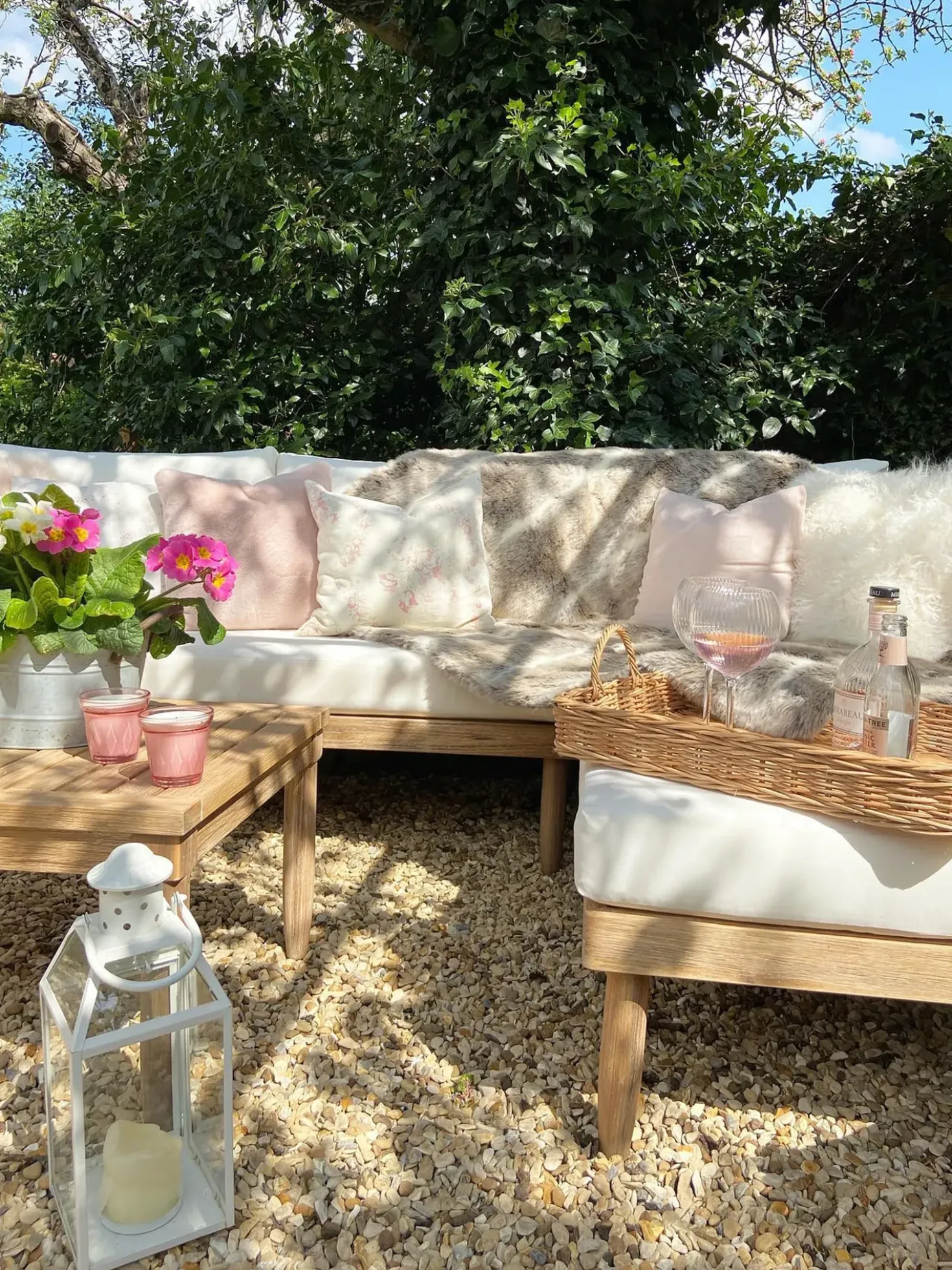 Set da giardino con tavolo 4 posti CREMONA Lato destro Legno d'acacia Bianco sporco