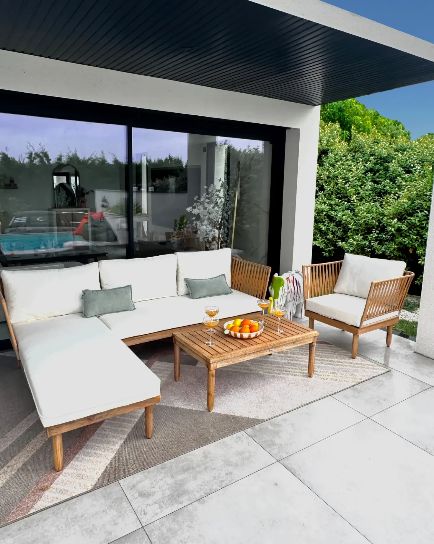 Set da giardino con tavolo 4 posti CREMONA Lato destro Legno d'acacia Bianco sporco