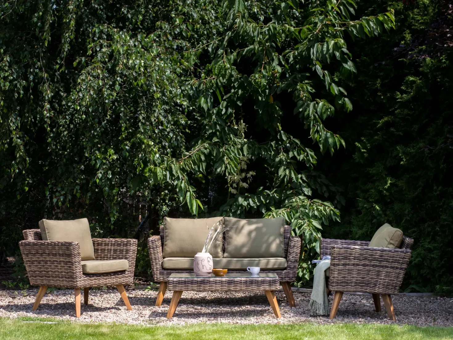 Set da giardino con tavolo 4 posti VITTORIA Rattan sintetico (PE) Verde oliva