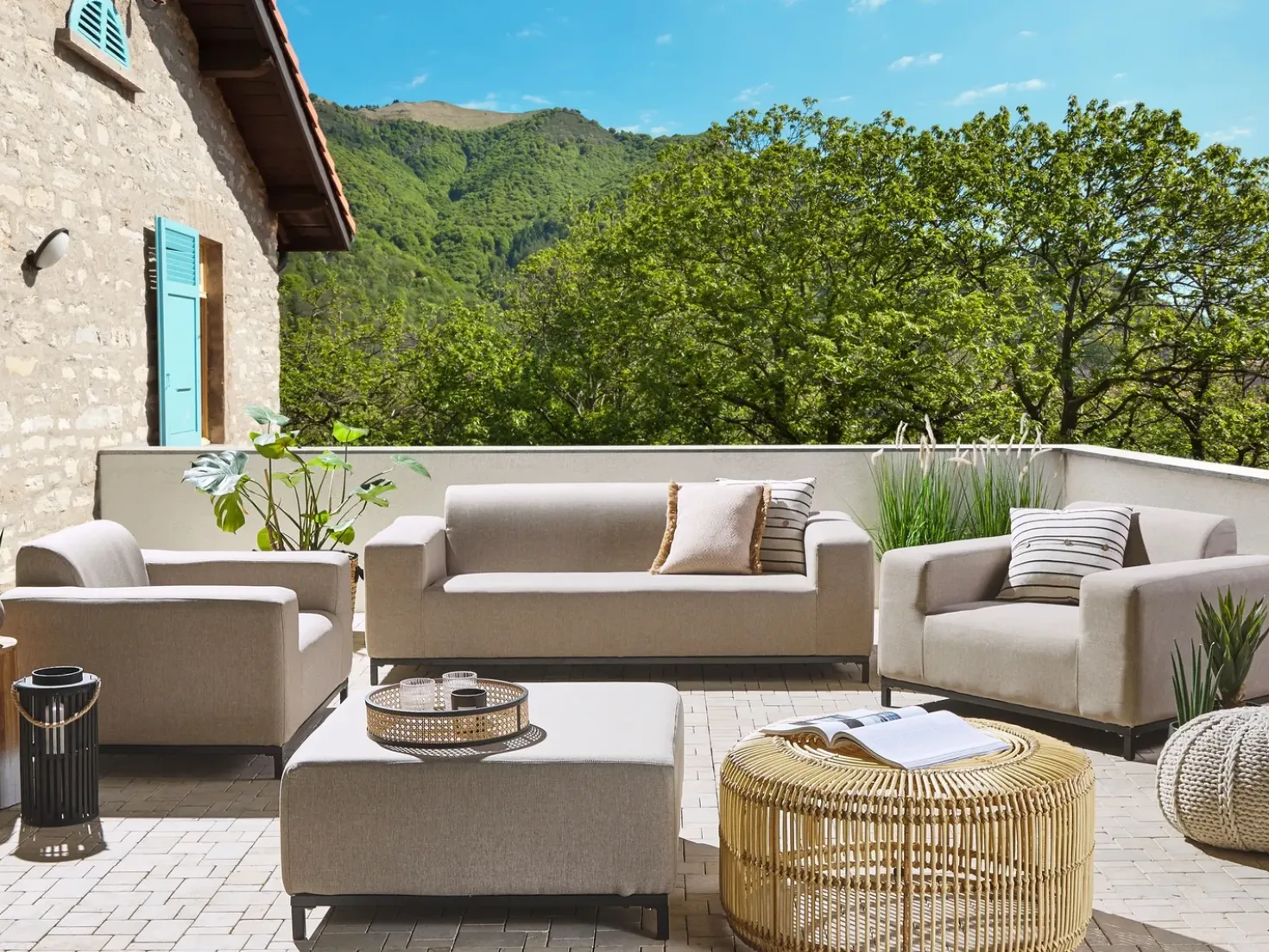 Set da giardino con tavolo 5 posti ROVIGO Beige