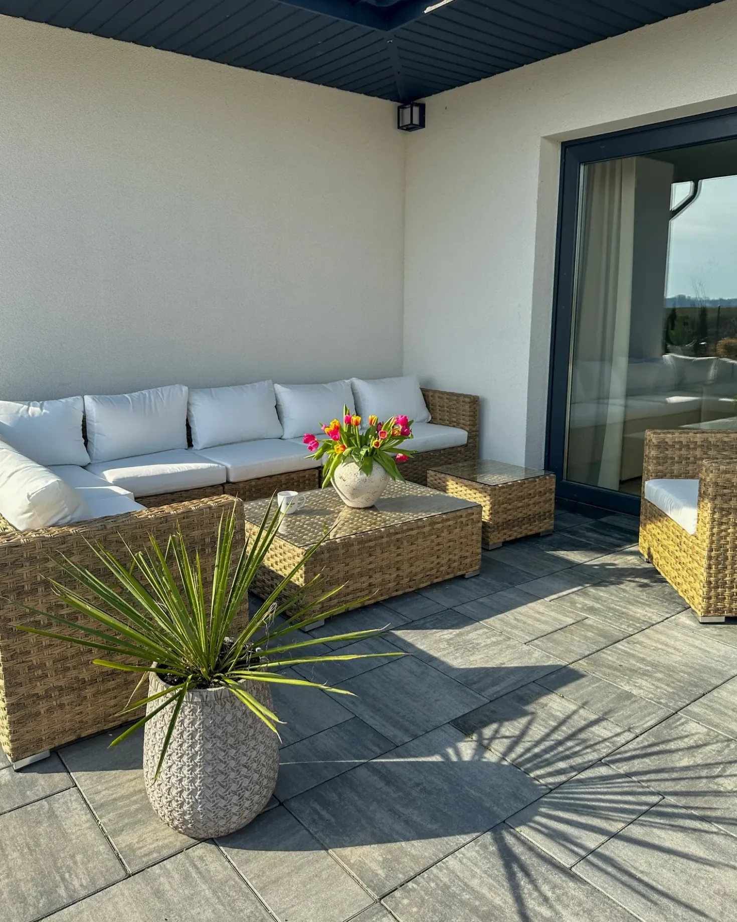 Set da giardino con tavolo 8 posti XXL Lato destro Modulare Rattan sintetico (PE) Marrone chiaro