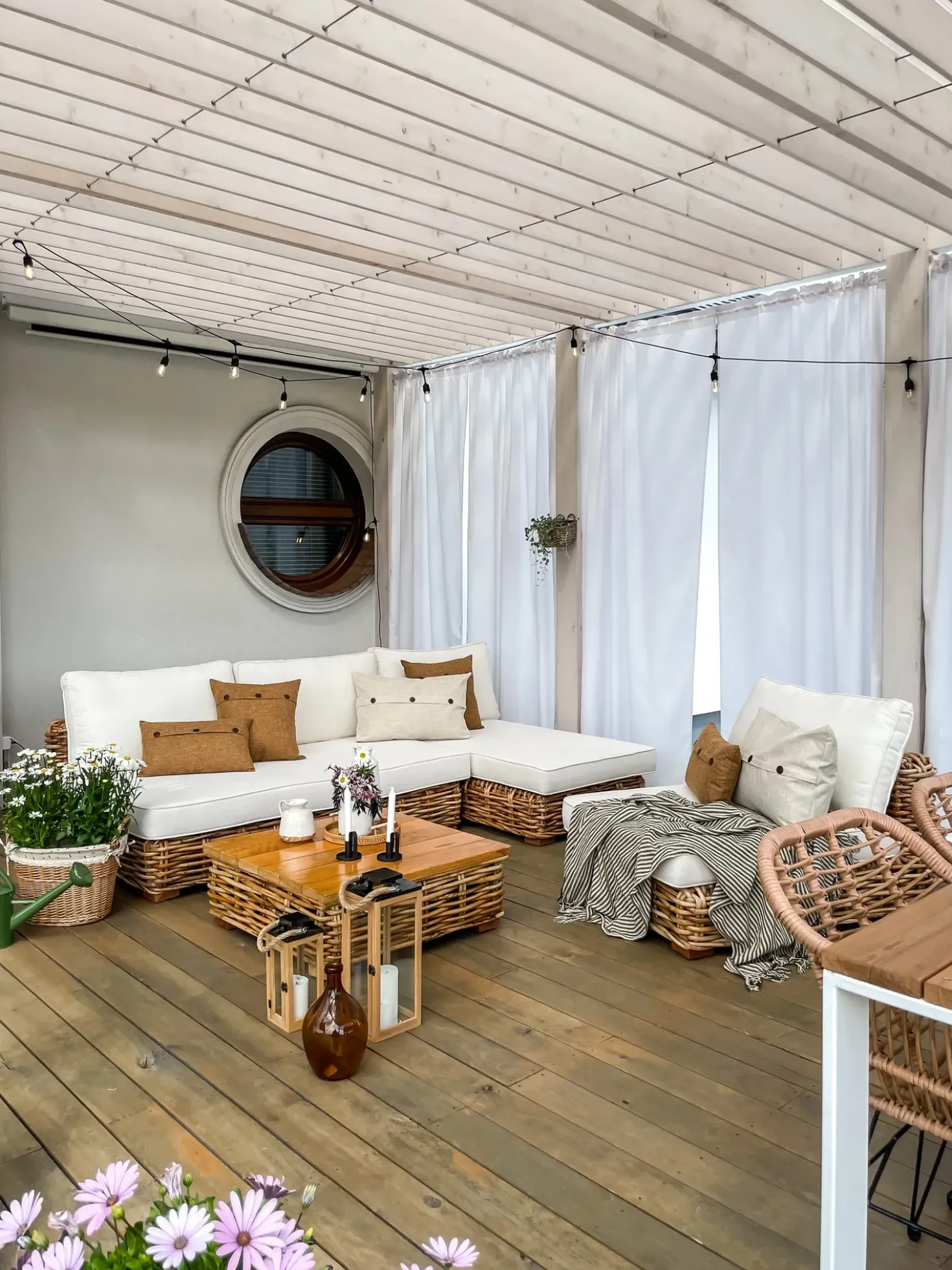 Set da giardino con tavolo 4 posti VARALLO Lato destro Modulare Rattan Naturale