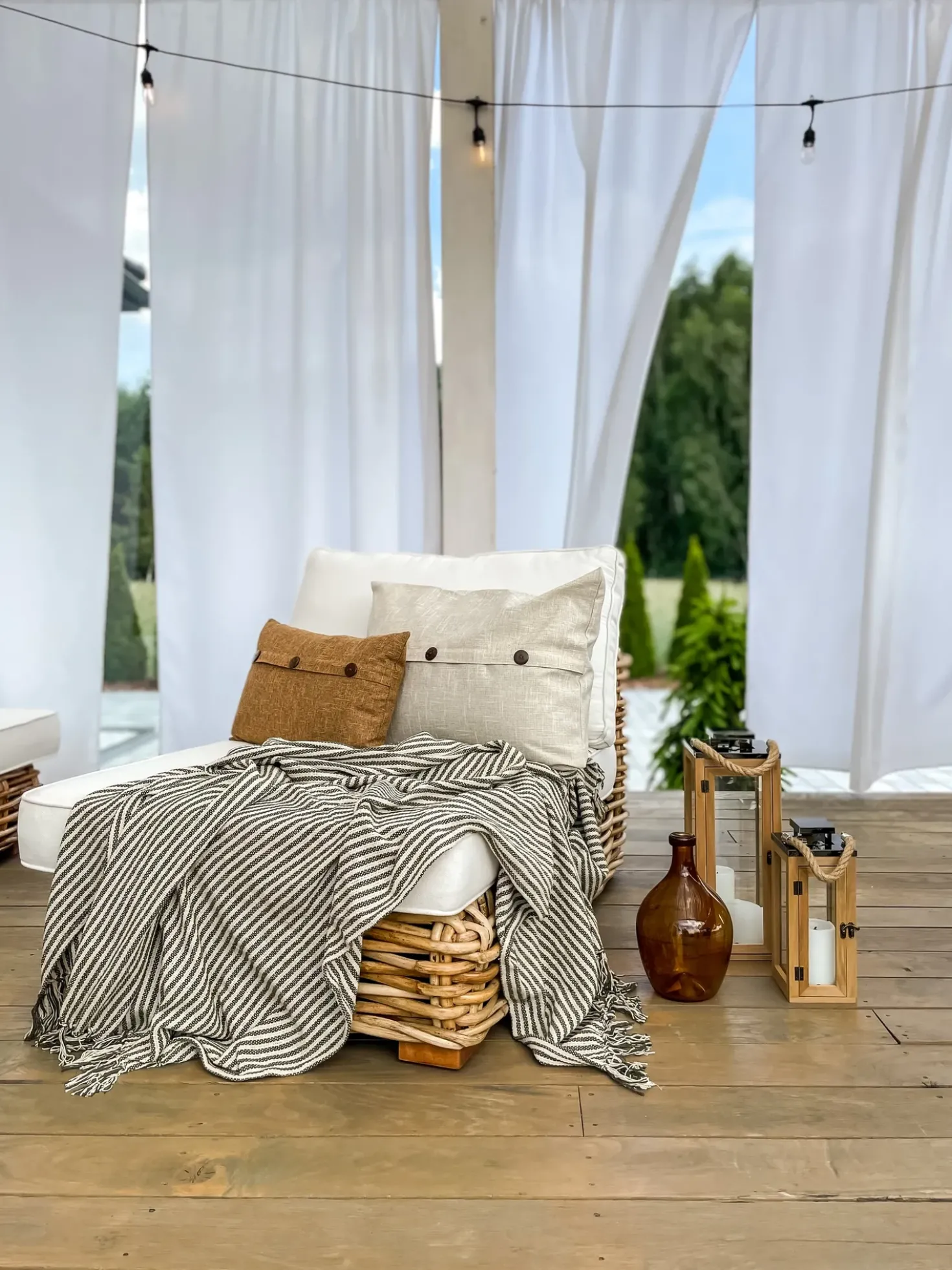 Set da giardino con tavolo 4 posti VARALLO Lato destro Modulare Rattan Naturale