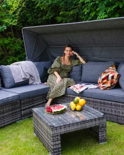 Set da giardino con tavolo 6 posti CORTE Modulare Rattan sintetico (PE) Marrone scuro