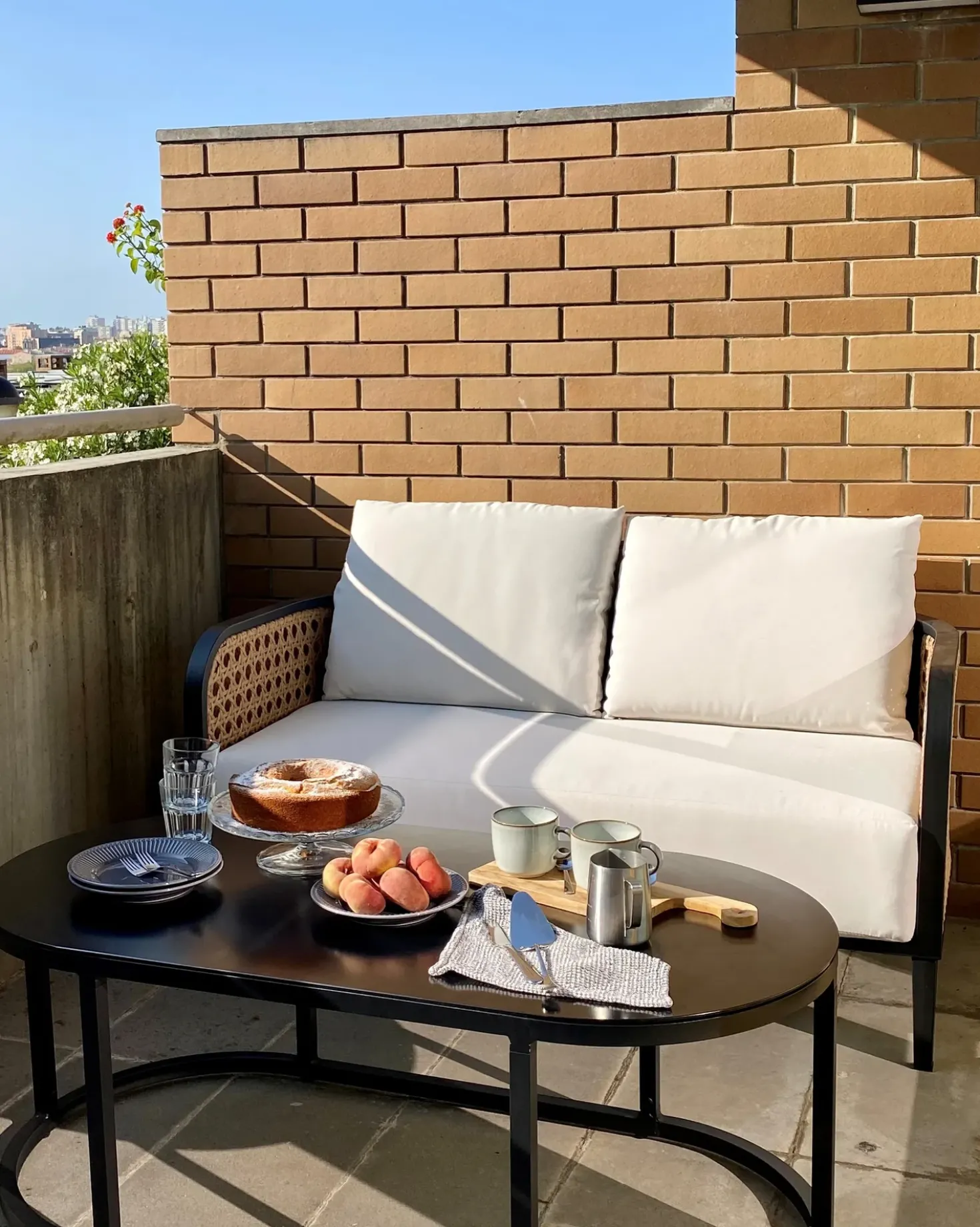 Set da giardino con tavolo 2 posti MONTEFALCO Metallo Bianco