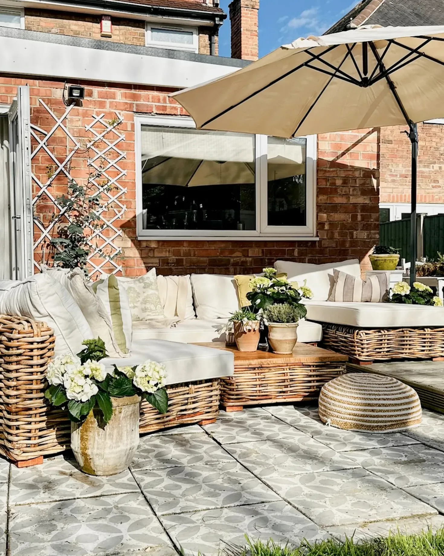 Set da giardino con tavolo 4 posti VARALLO Lato Sinistro Modulare Rattan Naturale