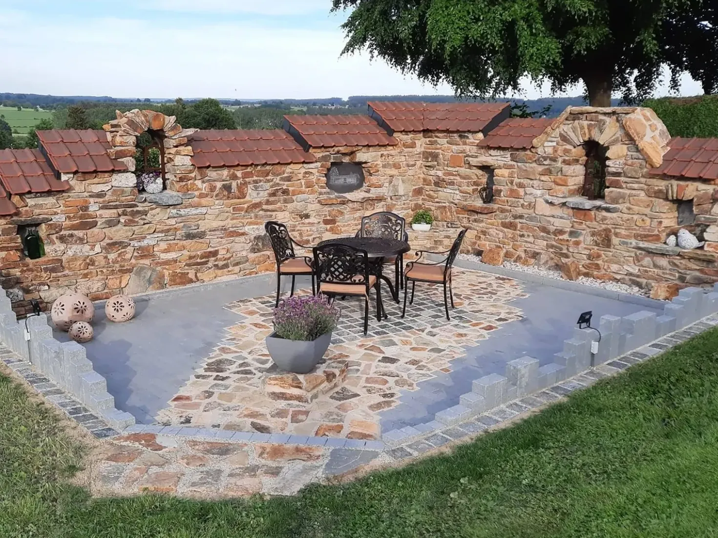 Set da pranzo da giardino 4 posti SALENTO con cuscini Metallo Marrone scuro