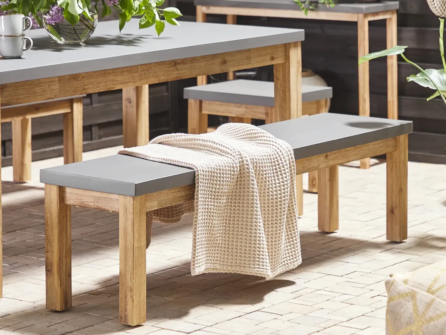 Set da pranzo da giardino con panche 6 posti OSTUNI Cemento Grigio