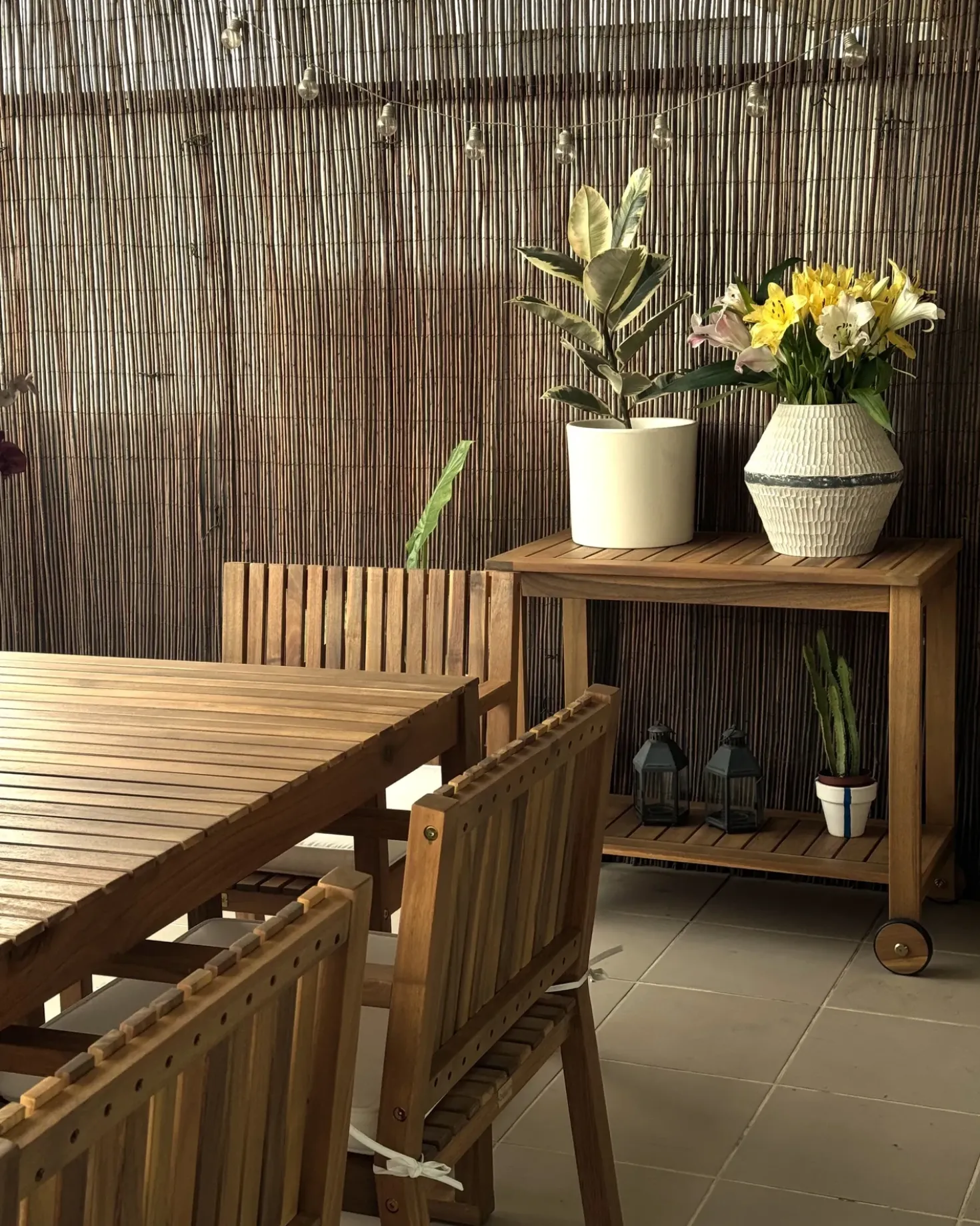 Set da pranzo da giardino con carrello 6 posti SASSARI II Legno di acacia certificato Marrone chiaro