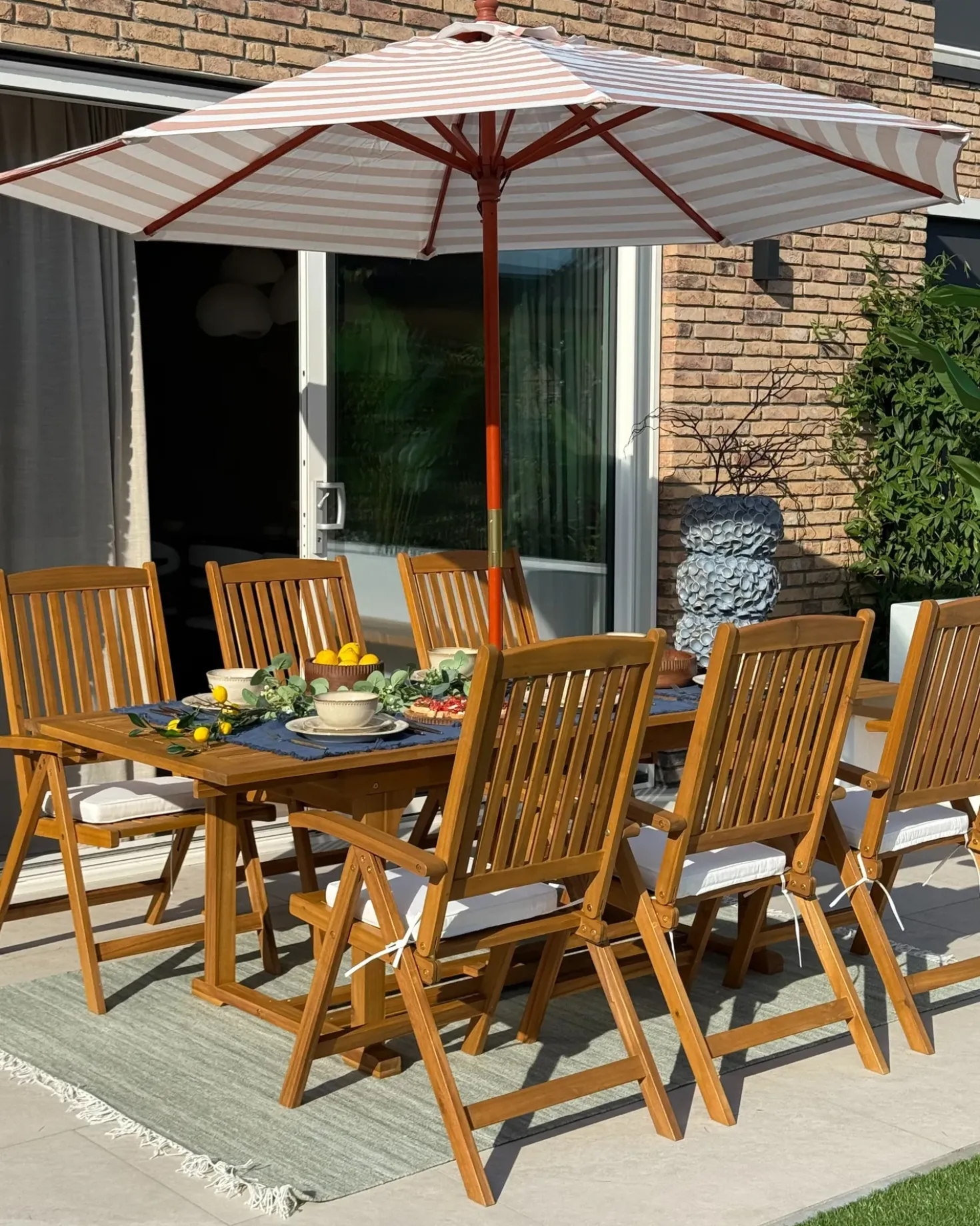 Set da pranzo da giardino 6 posti JAVA con Ombrellone (12 opzioni) Legno d'acacia Marrone chiaro