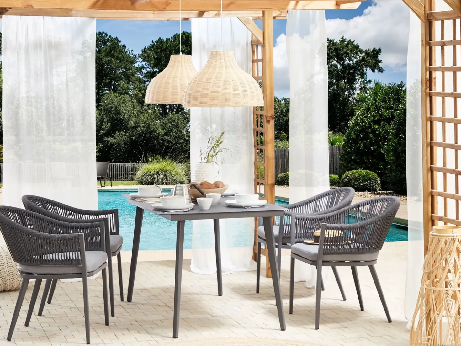 Set da pranzo da giardino 4 posti MILETO con cuscini Metallo Grigio