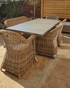 Set da pranzo da giardino 4 posti SUSUA/OLBIA con cuscini Cemento Marrone chiaro