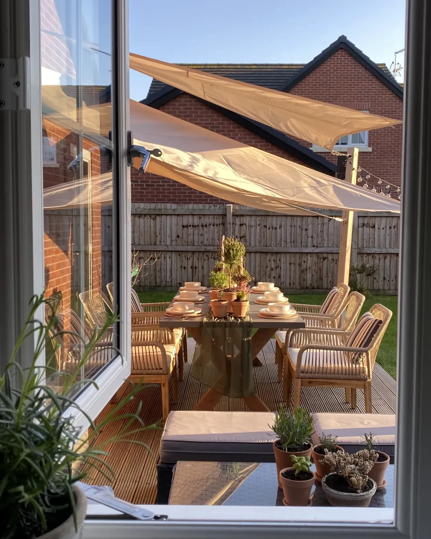 Set da pranzo da giardino 6 posti OLBIA con cuscini Beige
