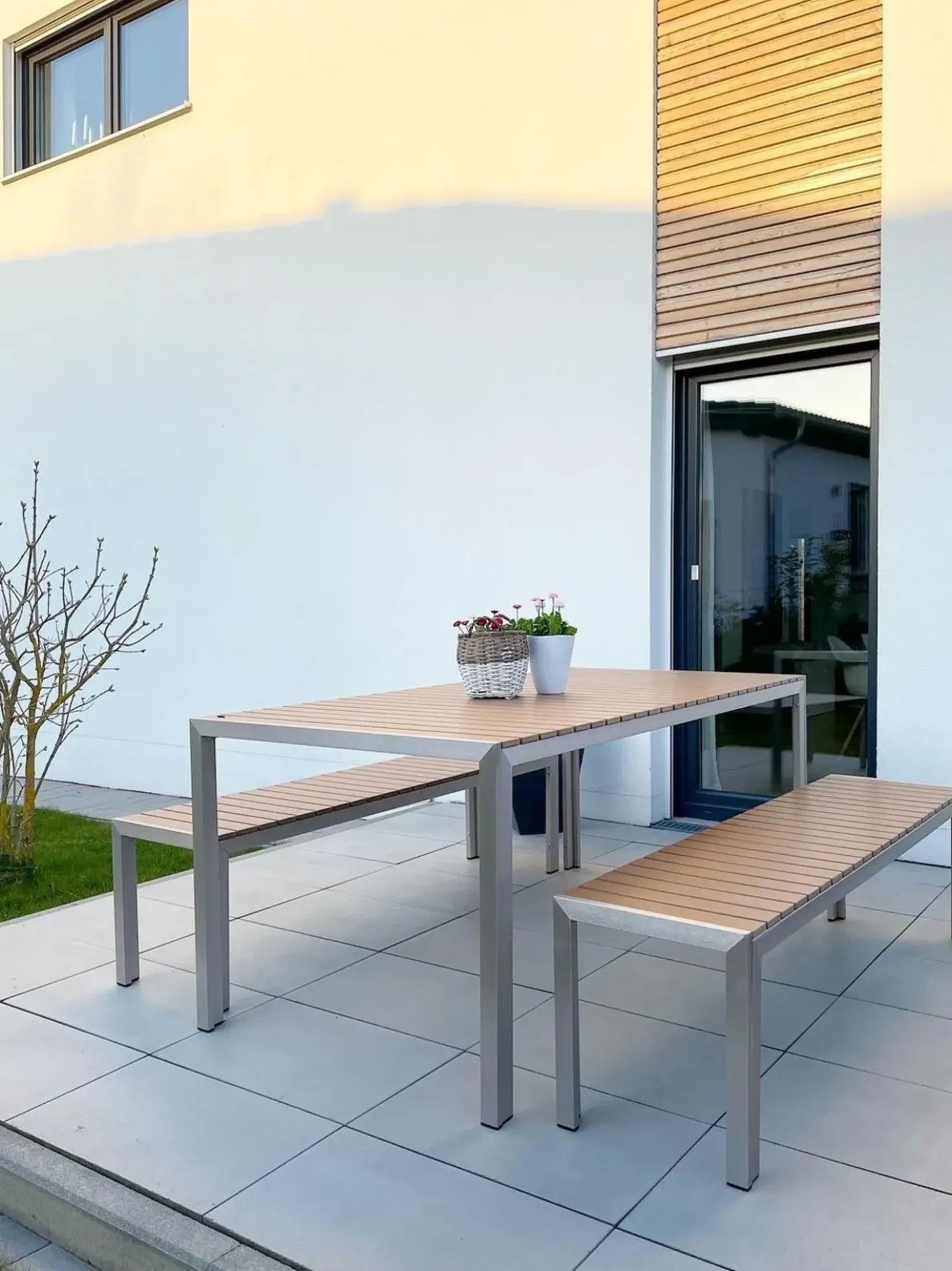 Set da pranzo da giardino con panche 6 posti NARDO Marrone