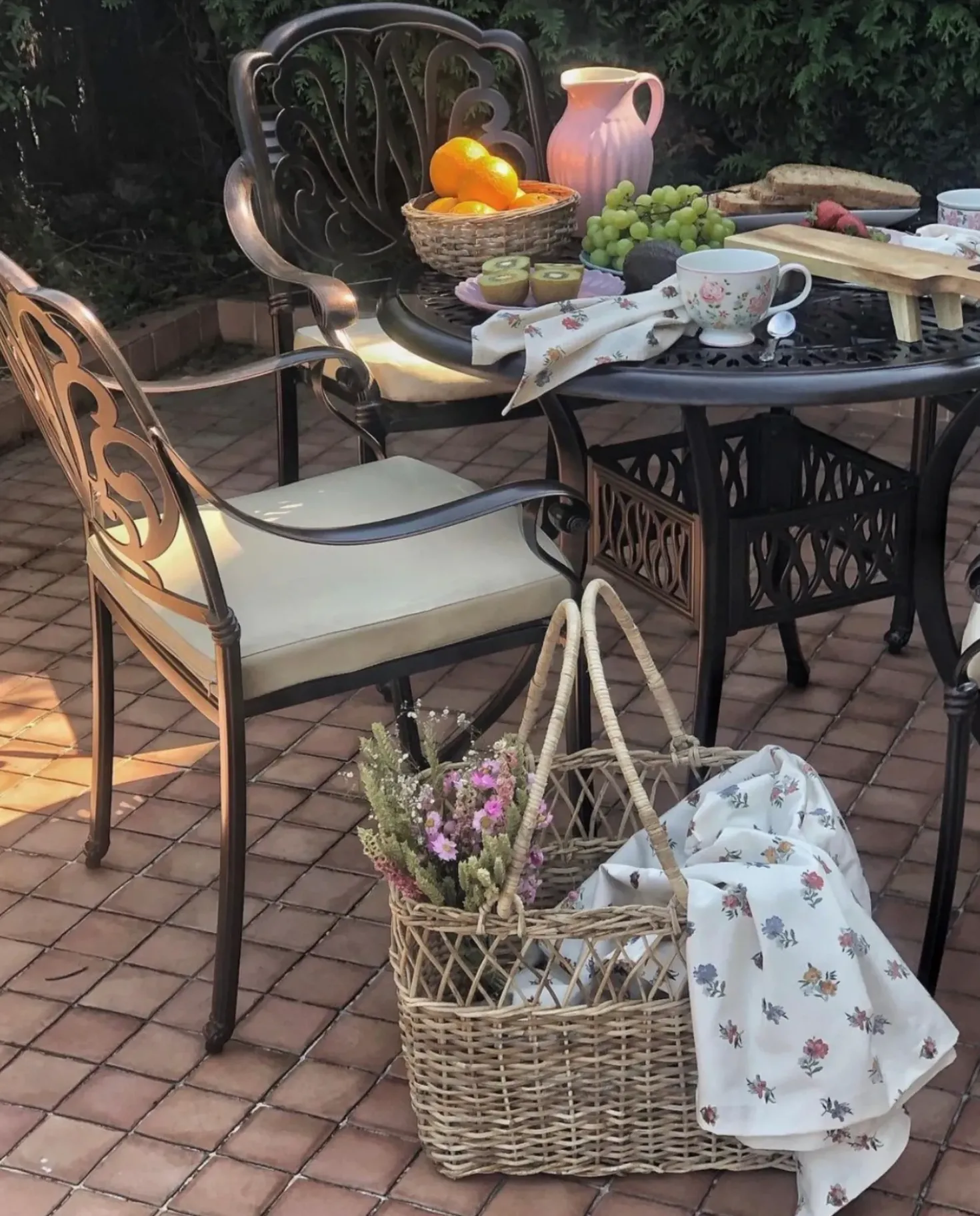 Set da pranzo da giardino 4 posti ANCONA con cuscini Metallo Marrone scuro