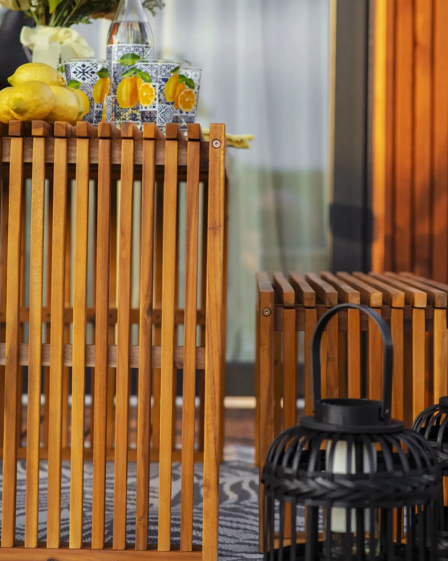 Set da pranzo da giardino con panche e sgabelli 6 posti BELLANO Legno d'acacia Marrone