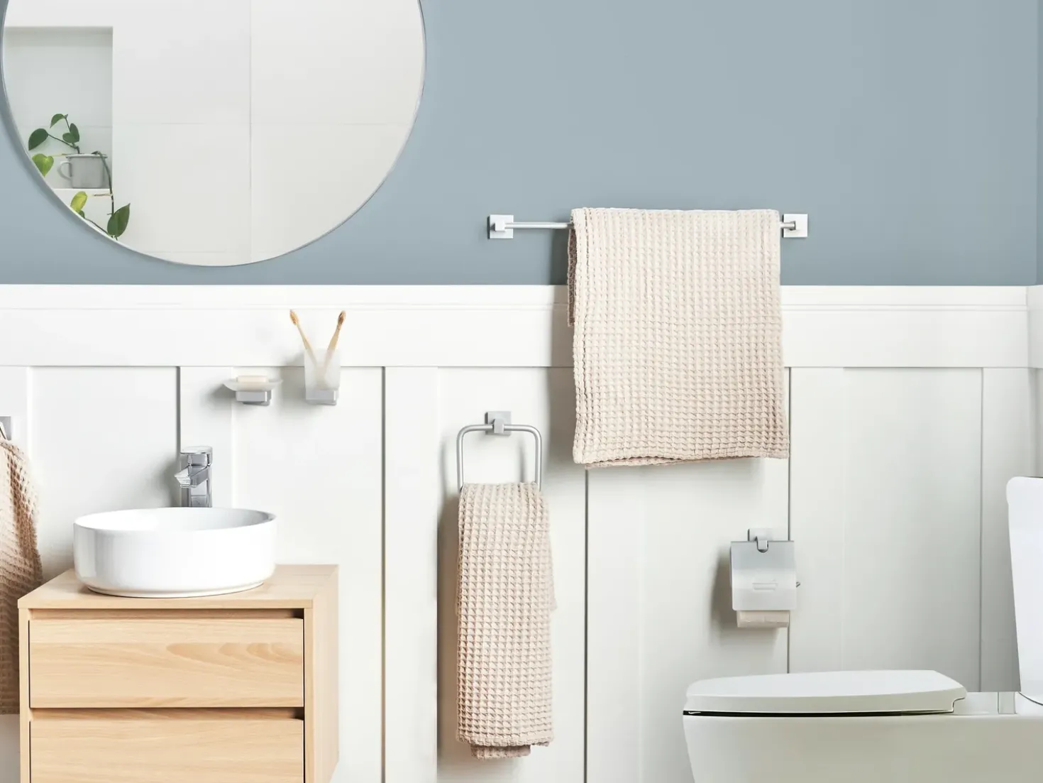Set di 6 accessori da bagno UVITA con barre e ganci per asciugamani Argento