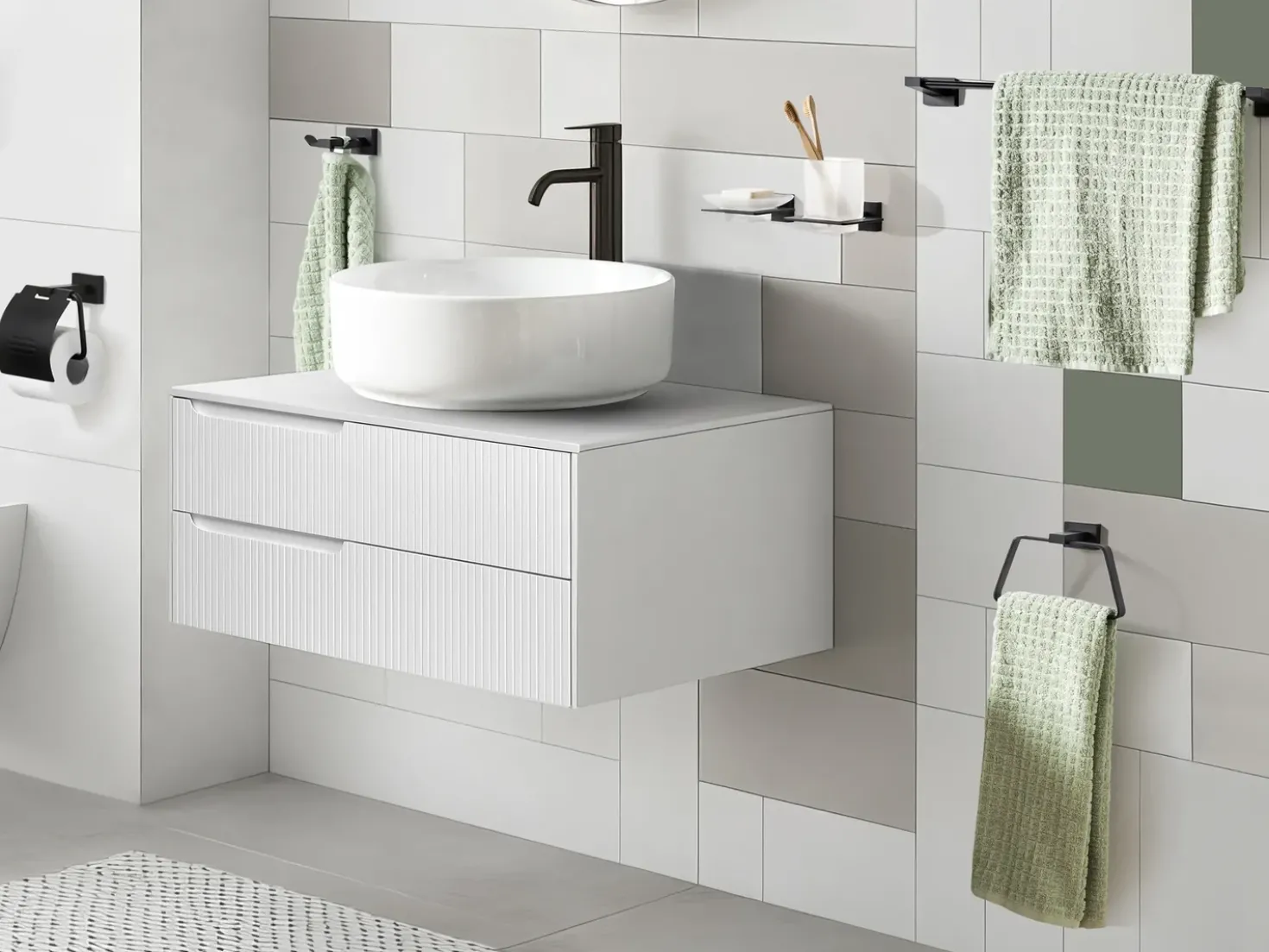 Set di 6 accessori da bagno RIOHACHA con barre e ganci per asciugamani Nero