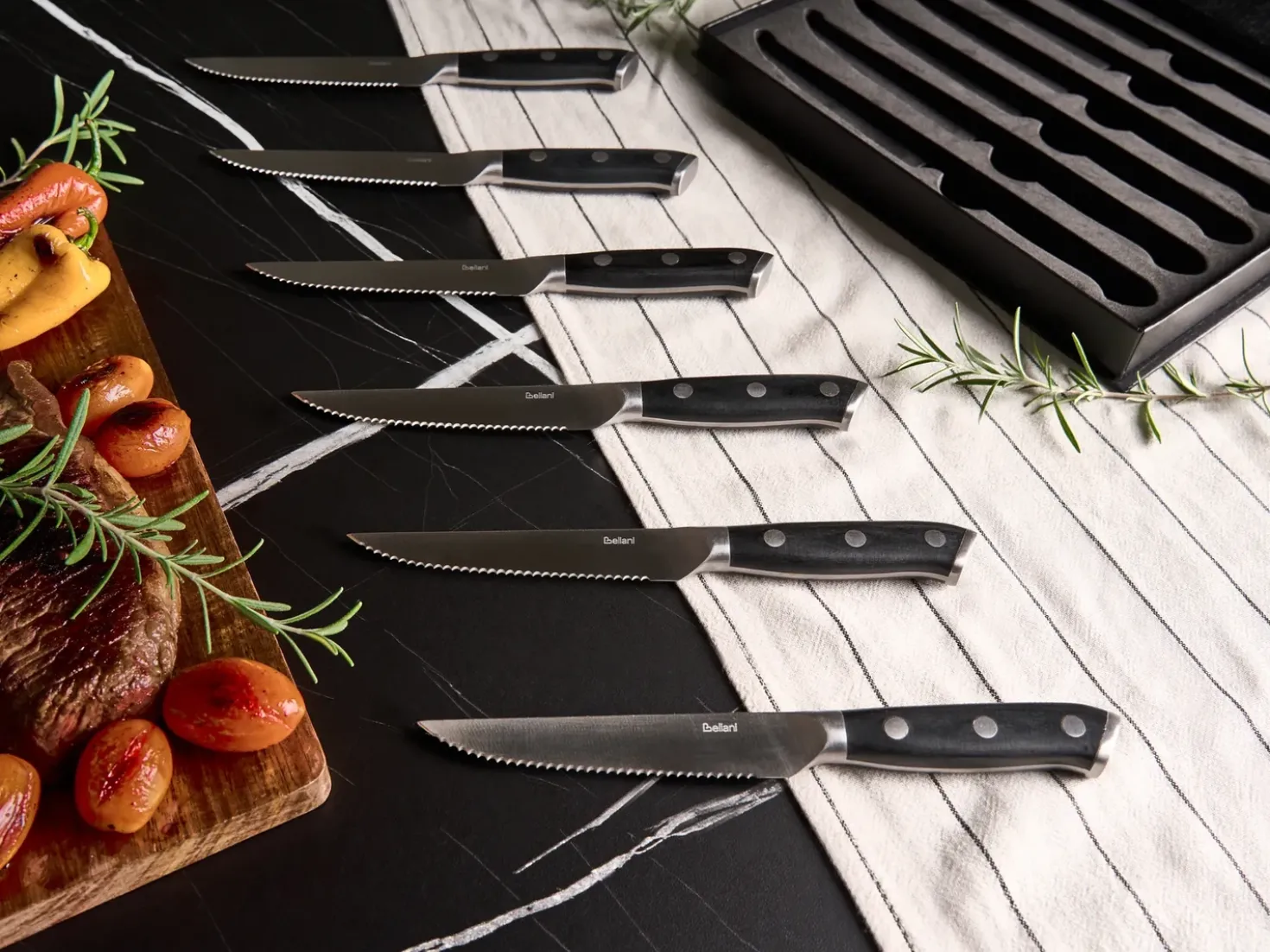 Set di 6 coltelli da bistecca TOYAMA Nero