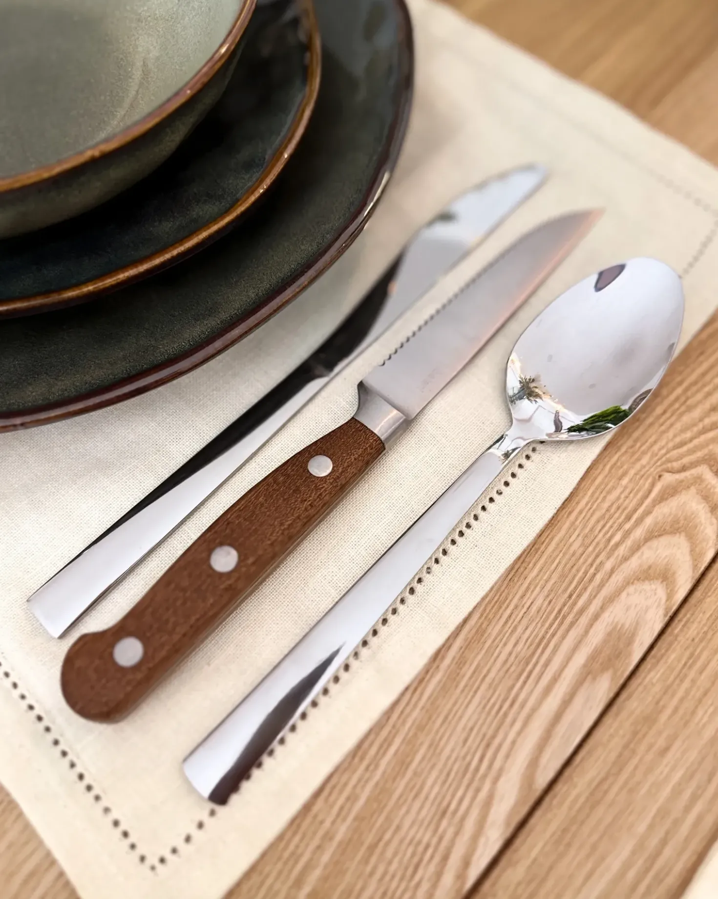 Set di 6 coltelli da bistecca NAGANO Marrone