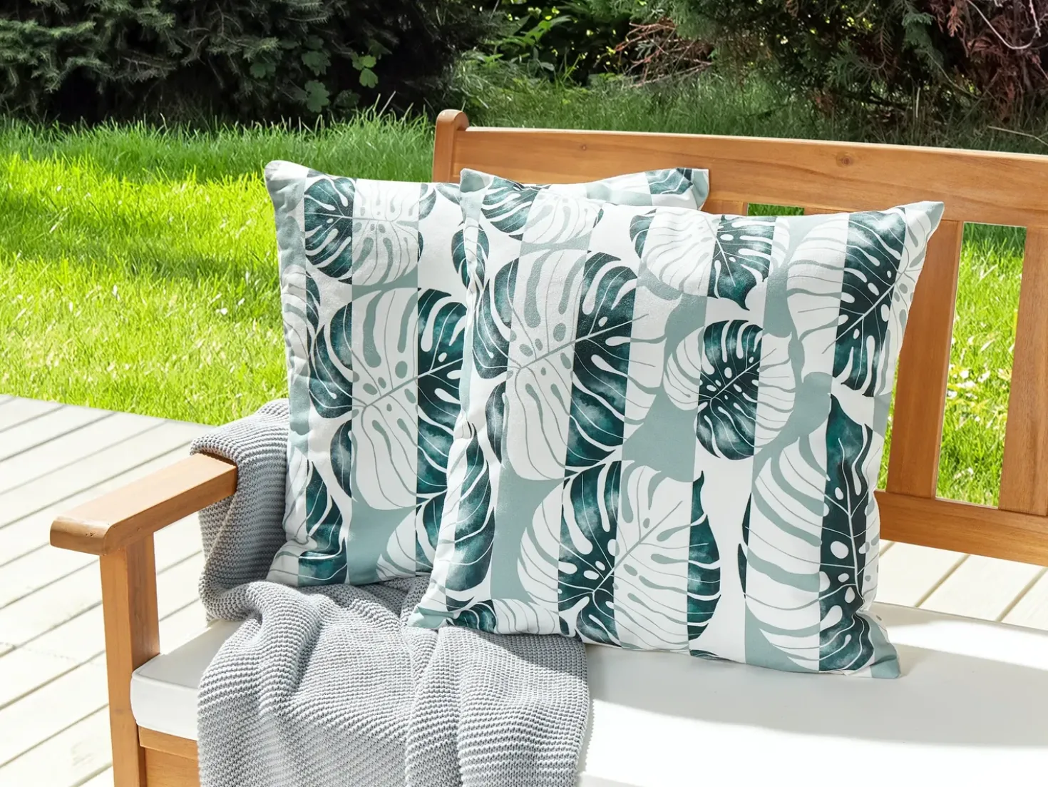 Set di 2 cuscini da esterno TERMINI Trama di piante 45 x 45 cm Verde