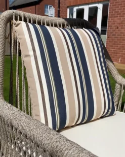 Set di 2 cuscini da esterno KASTOS A strisce 40 x 40 cm Tortora
