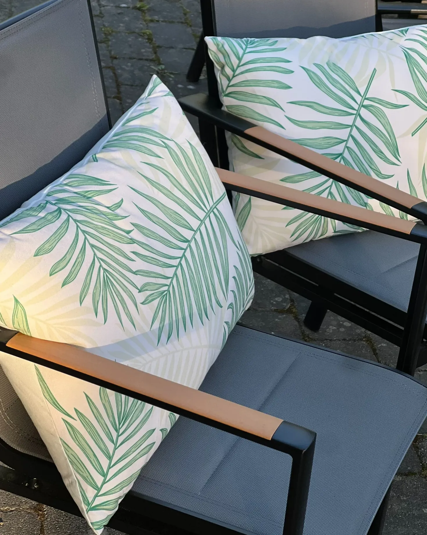 Set di 2 cuscini da esterno POGGIO Trama di piante 40 x 60 cm Verde