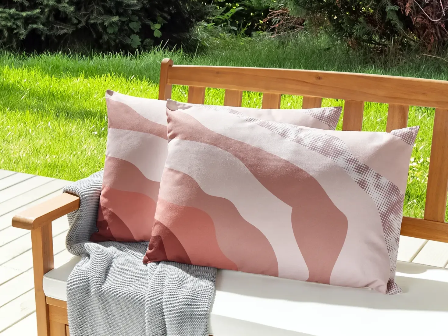 Set di 2 cuscini da esterno CAMPEI Trama astratta 40 x 60 cm Rosa